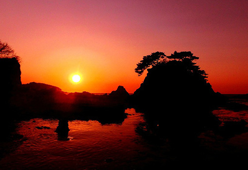 深浦千畳敷の夕日