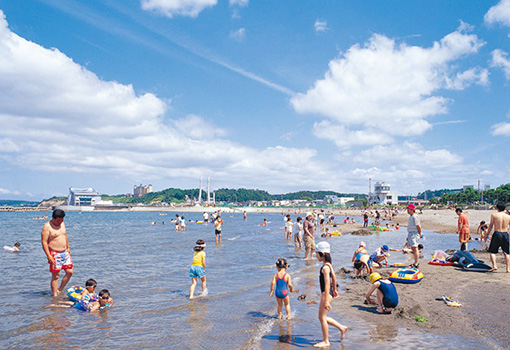 地元はまなす公園の海水浴